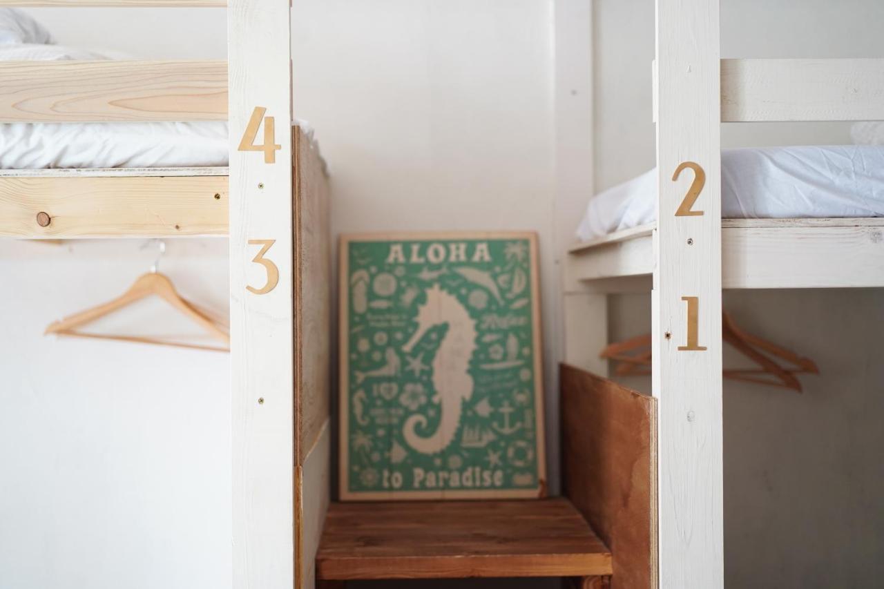 Hostel Ini Kobe & Brun Donut Cafe エクステリア 写真