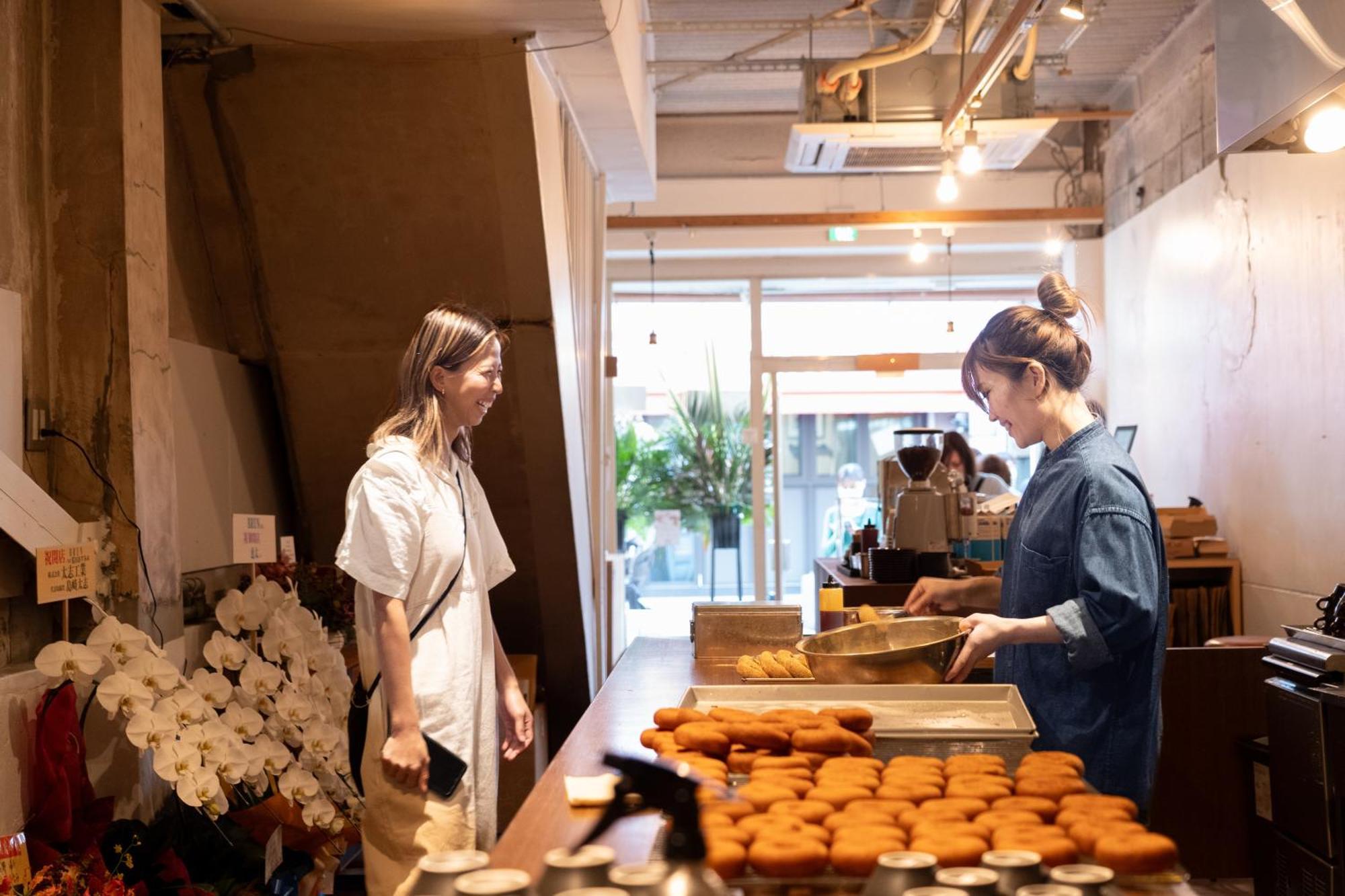 Hostel Ini Kobe & Brun Donut Cafe エクステリア 写真